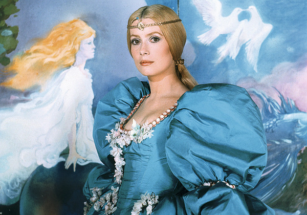 Catherine Deneuve interprète Peau d'Âne au Cinéma. Qui joue le rôle de son père ?