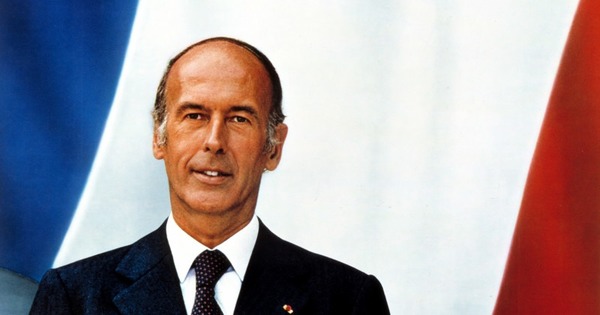 Quel président français décède en 1974 et est succédé pas Valéry Giscard d'Estaing ?