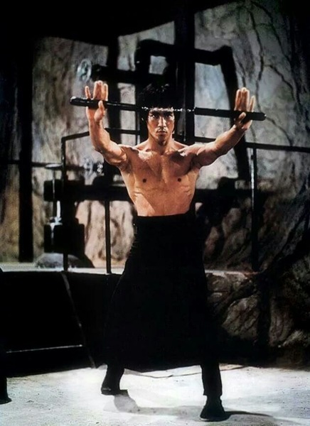 En 5ème position, on retrouve un film d'arts martiaux avec Bruce Lee qui s'appelle :