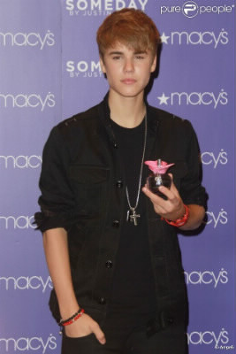 Comment s'appelle le parfum créé par Justin ?