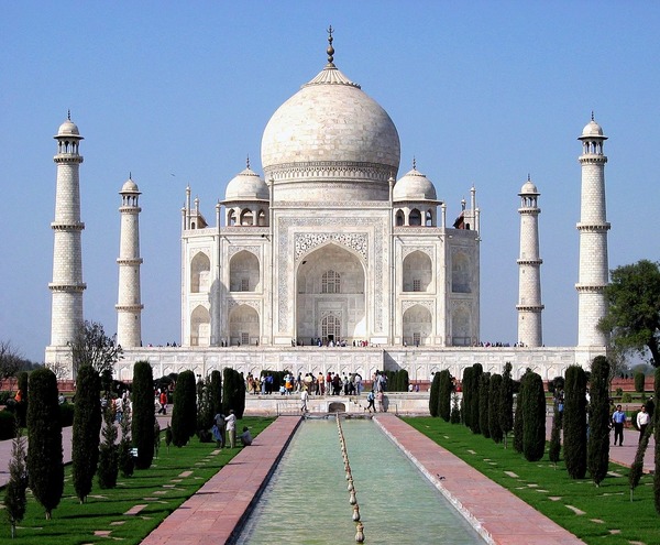 Dans quel ville d'Inde, le Taj Mahal se trouve-t-il ?