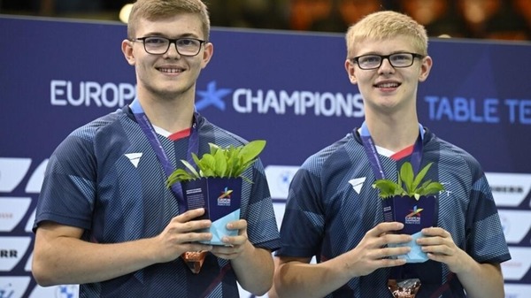 En tennis de table, lequel de deux frères Lebrun a remporté la médaille de bronze en simple ?