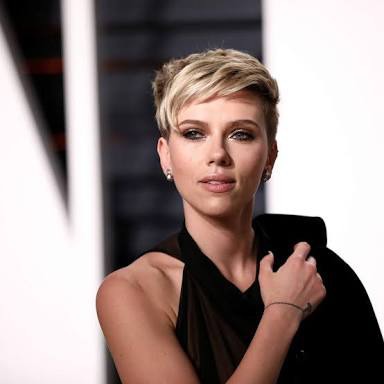 Qual filme Scarlett Johansson não fez ?