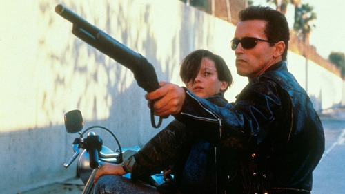 Edward Furlong et Schwarzenegger... quel film ?