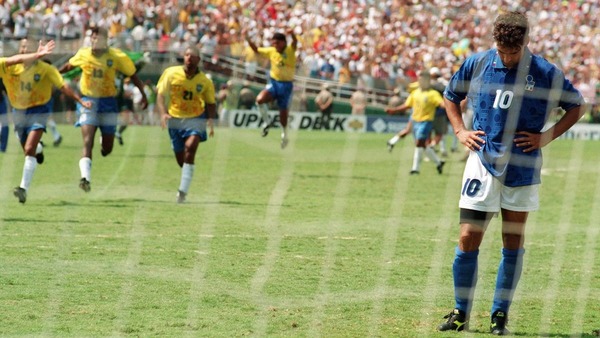 Lors de finale perdue contre le Brésil, Roberto Baggio est le seul italien à manquer son tir au but.