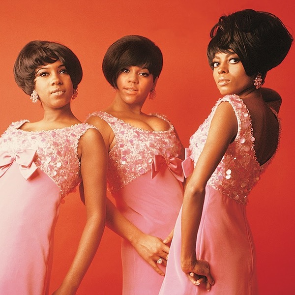 Quel célèbre chanteuse était membre du groupe "The Supremes" ?