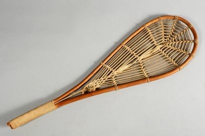 Sports : cet instrument (voir photo) est utilisé dans la pratique d'une des spécialités de la pelote basque :