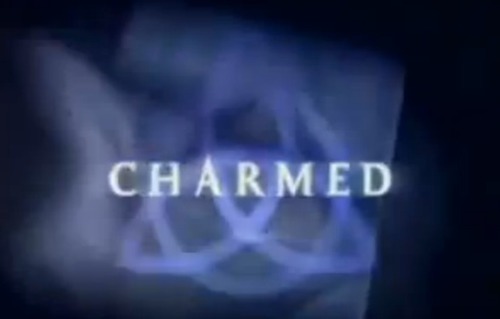 À partir de la saison 4 de Charmed, qui est en premier dans le générique ?
