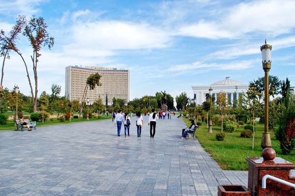 Dans quel pays d'Asie se trouve la ville de Tachkent ?