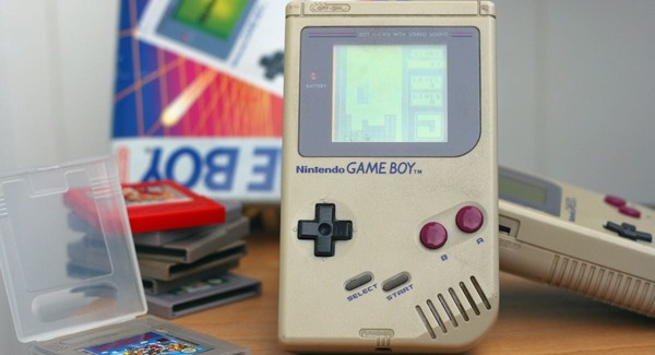 Quelle était la console Sega concurrente de la Gameboy ?