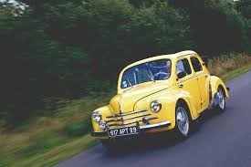 Quel modèle de Renault a été surnommé la «motte de beurre» ?