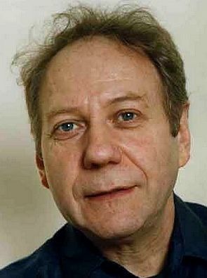 Quelle était la fonction de Jacky Berroyer dans l'émission Nulle part ailleurs ?