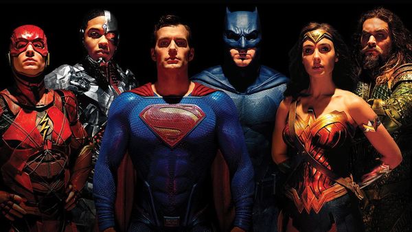 Dans quel film de 2017 retrouve-t-on Batman aux côté des plusieurs super-héros ?
