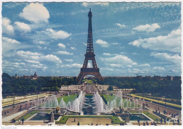 C'est en 1979 que la Tour Eiffel a fêté son centenaire.