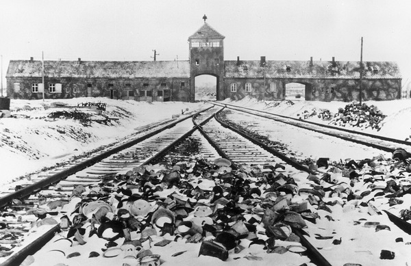 En quelle année le camp de concentration de Auschwitz a-t-il été créé ?