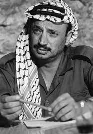Yasser Arafat a été président de l'Autorité palestinienne, dirigeant du Fatah et de...