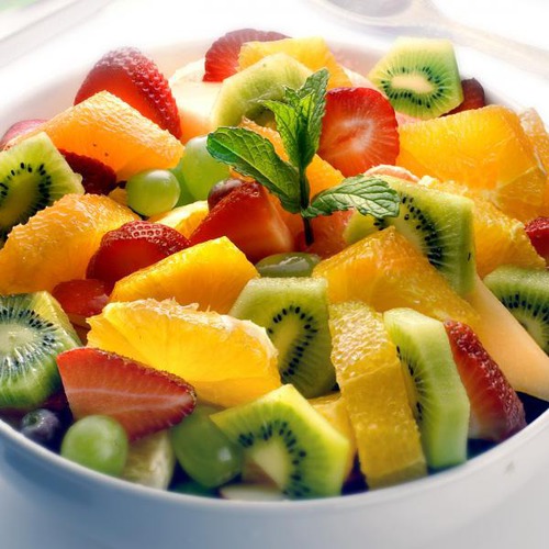 Mettez vos sens à l’épreuve : Quel fruit n’est pas présent dans cette salade ?