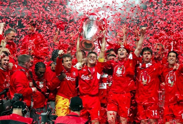 En 2005, Liverpool remporte une finale mythique après avoir remonté 3 buts contre ......
