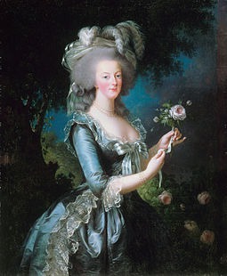 Qual era o nome da rainha da França que morreu na Revolução Francesa ?