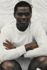 Qui est ce camerounais auteur de 113 buts dans les années 60 ?