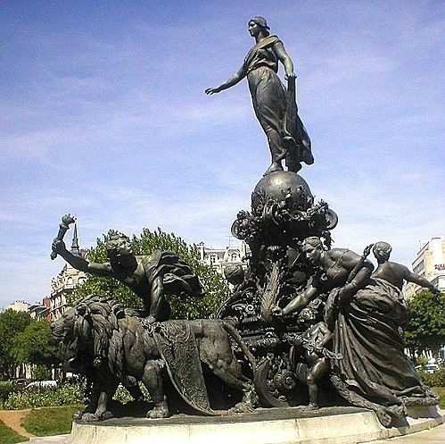 Où peut-on admirer cette statue, Le Triomphe de la République ?