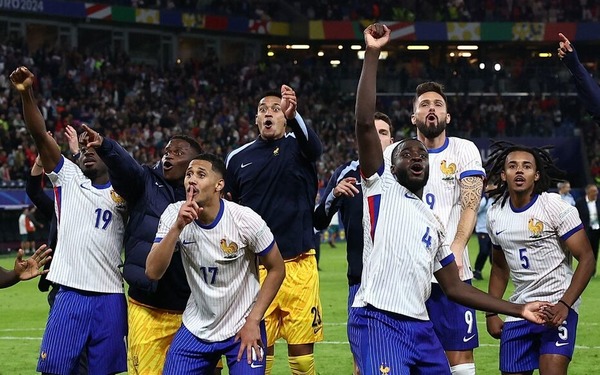 Question Bonus : Quel est le seul français à avoir inscrit un but dans le cours du jeu au cours de cet Euro ?