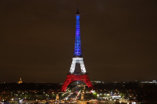 La tour Eiffel mesure ... mètres ?