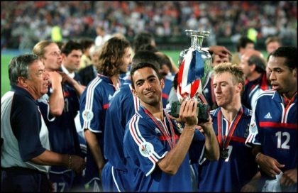 Il remporte l'Euro 2000 sans avoir disputé la finale.