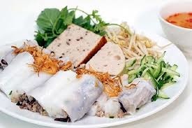 Spécialité venue de Hà Nội et petit-déjeuner populaire notamment lors des fêtes lunaires, le bánh cuốn est arrivé au Vietnam...