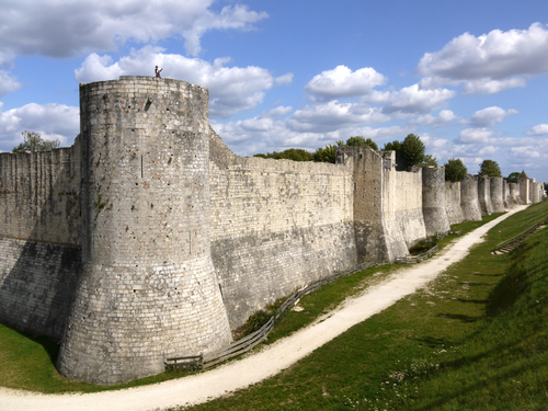 Combien y a-t-il de fortifications en France ?