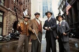 1987 Brian De Palma raconte le duel entre Eliot Ness (Costner) et Al Capone (De Niro) dans ce grand film ?