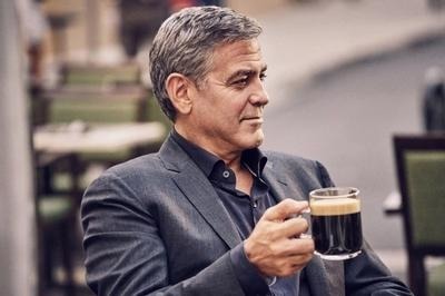 "De quelle filiale du groupe Nestlé George Clooney est-il devenu le séduisant ambassadeur ?"