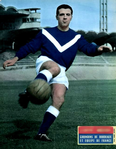 International français à 5 reprises, il a inscrit 131 buts sous le maillot bordelais dans les années 60. C'est ?