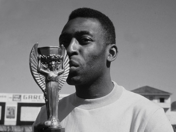 Pelé a terminé meilleur buteur du Mondial 58.
