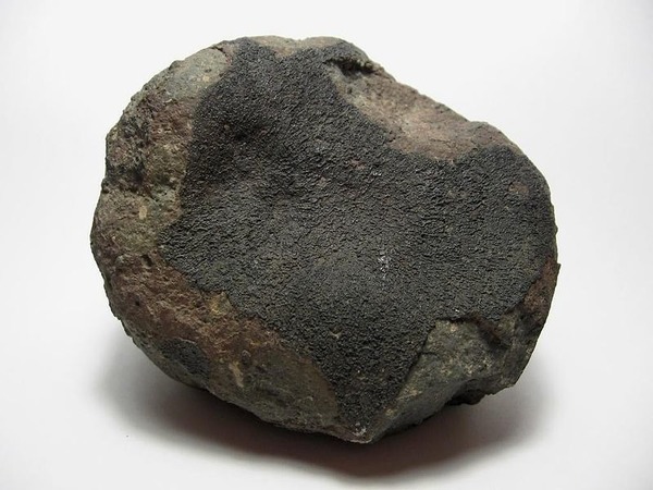 Cette pierre s'appelle une Aero... ?