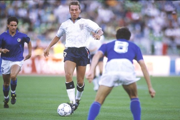 Dans quelle ville s'est disputé le match pour la 3e place de la Coupe du monde 1990 gagné 2-1 par l'Italie face à l'Angleterre ?