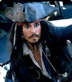 Capitaine du Black Pearl, il est joué par Johnny Depp dans la saga "Pirate des Caraïbes".