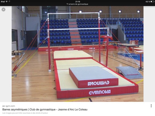 Barres asymétriques  Club de gymnastique - Jeanne d'Arc Le Coteau