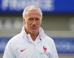 Qui est l'entraîneur de l'Equipe de France ?