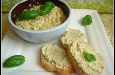 Quelle est cette recette provençale à base d'olives, dont on tartinera volontiers des croûtons ?