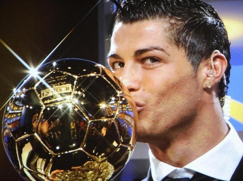 Combien de fois Ronaldo a t-il gagné le ballon d'or ?