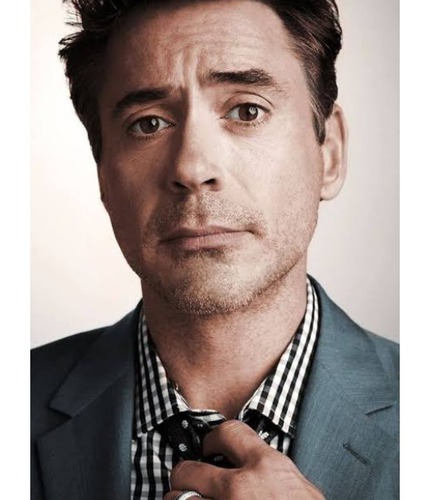 Quantos anos o ator Robert Downey jr tem?