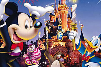 Quel film n'a pas d'attraction attitrée à Disneyland Paris ?