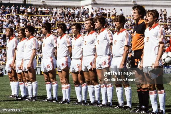 Il faudra ensuite attendre 1982 pour voir à nouveau les tchécoslovaques en Coupe du Monde.