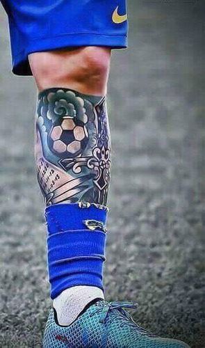 Ce pied appartient à quel joueur de football ?