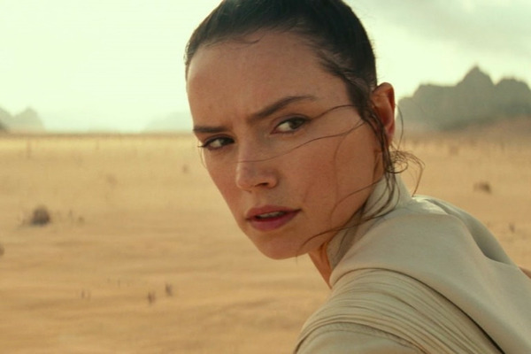 Rey est la fille de Luke Skywalker.