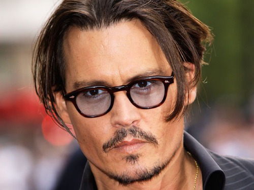 Quelle actrice française partage l'affiche avec Johnny Depp dans le film "Le Chocolat", sorti en 2000 ?