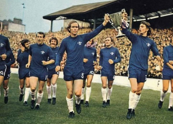 En 1971, contre qui les Blues ont-ils remporté la finale de la Coupe d'Europe des Vainqueurs de Coupes ?