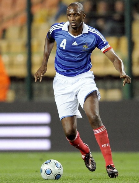 Il fait partie du groupe français pour disputer le Mondial 2010.