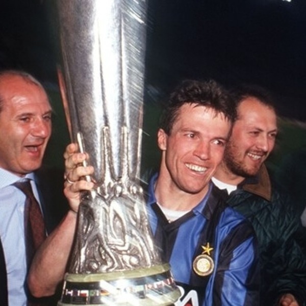 Contre quelle équipe l'Inter Milan a-t-il remporté la finale de la Coupe UEFA en 1991 ?